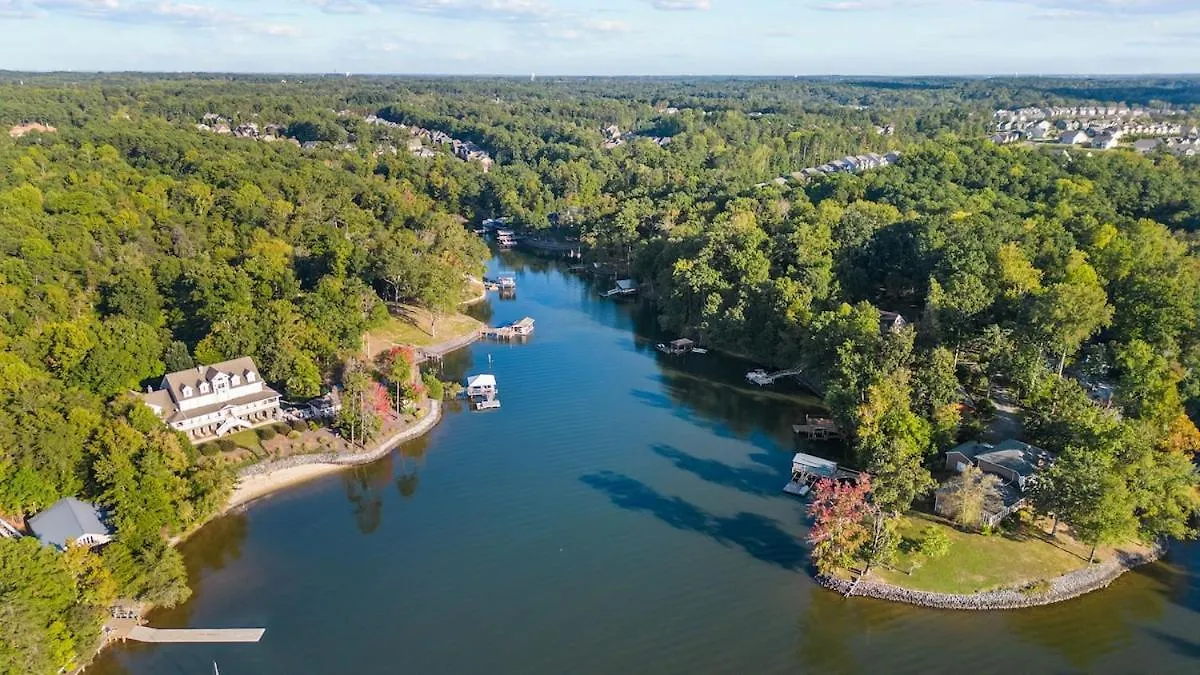 Holiday home Lake Wylie Home With Dock, Beach, And Hot Tub Charlotte United States