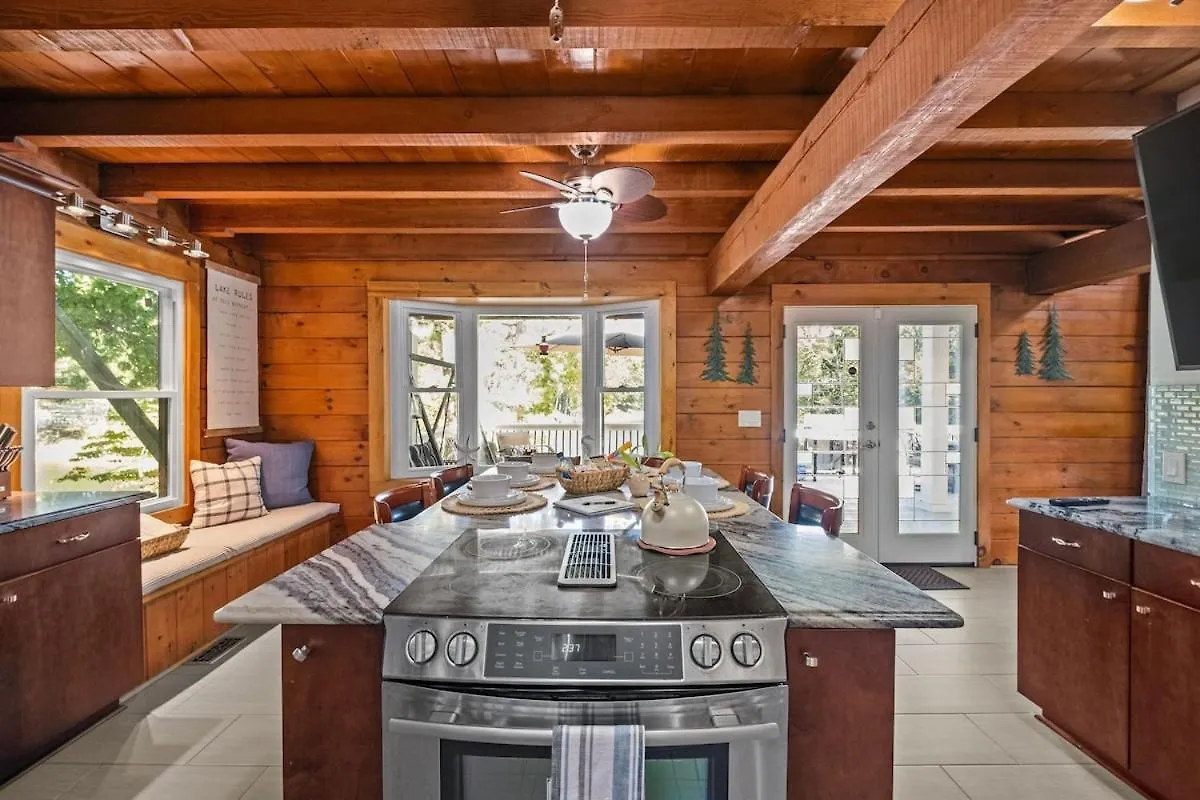 Lake Wylie Home With Dock, Beach, And Hot Tub Charlotte Holiday home