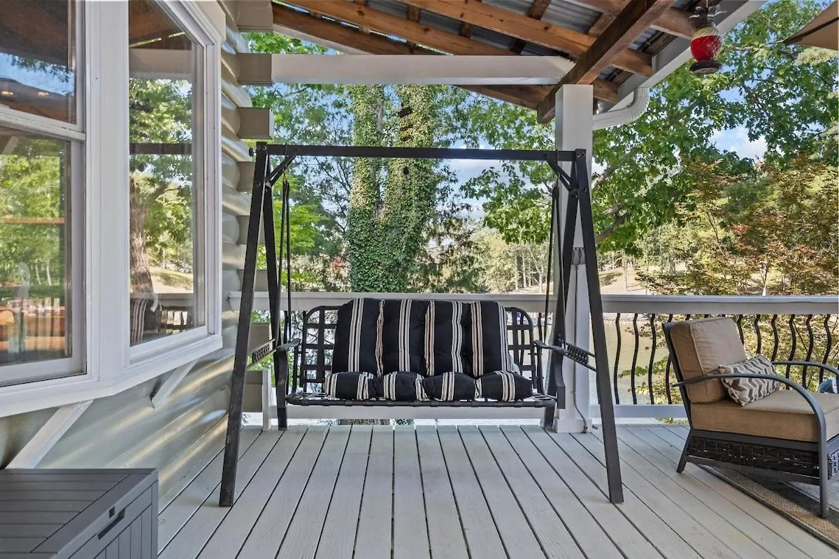 Holiday home Lake Wylie Home With Dock, Beach, And Hot Tub Charlotte