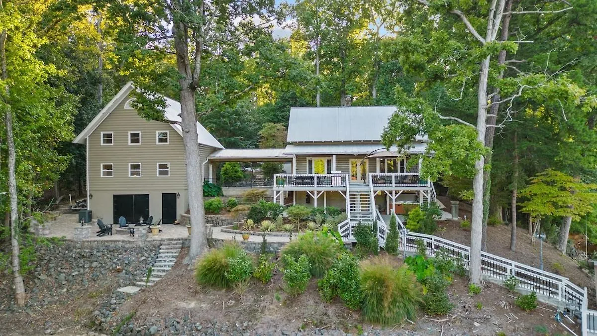 Lake Wylie Home With Dock, Beach, And Hot Tub Charlotte Holiday home