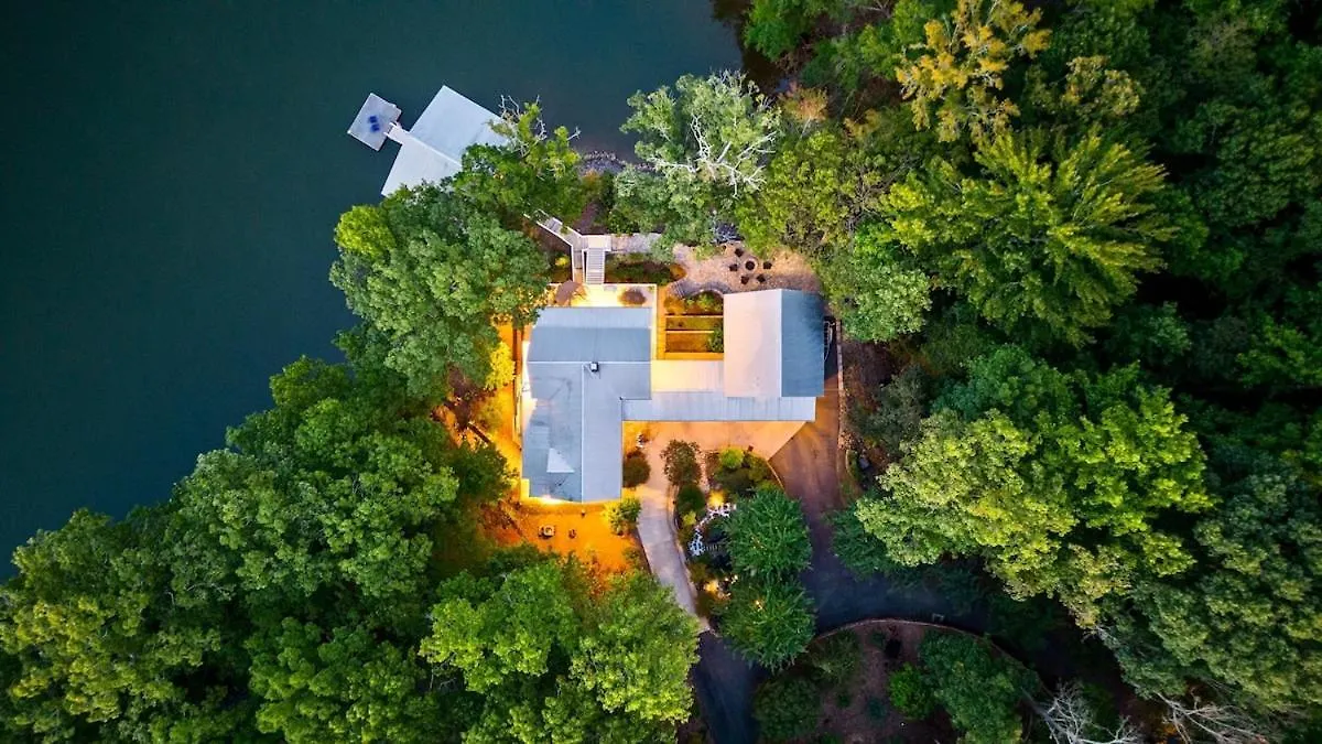 Lake Wylie Home With Dock, Beach, And Hot Tub Charlotte United States
