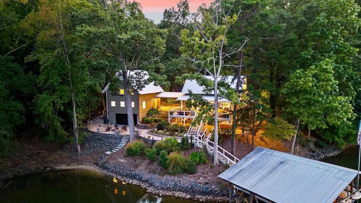Lake Wylie Home With Dock, Beach, And Hot Tub Charlotte