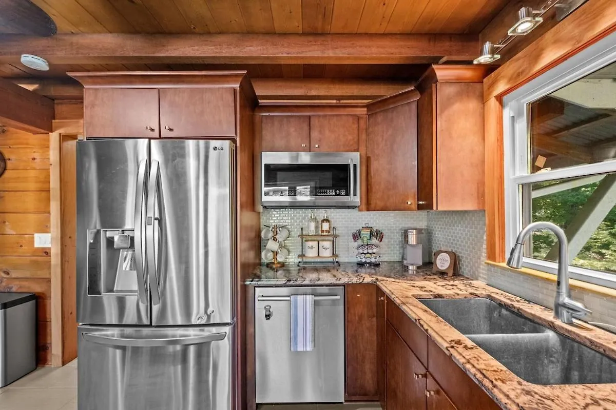 Lake Wylie Home With Dock, Beach, And Hot Tub Charlotte USA